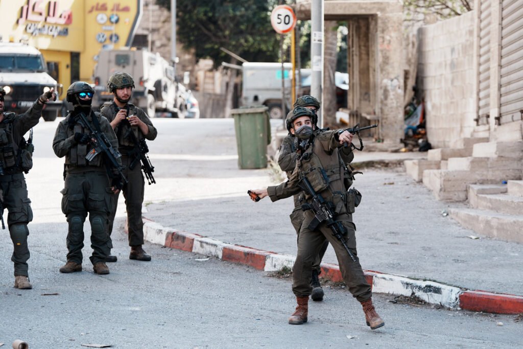 Child among 6 Palestinians injured in West Bank attacks by Israeli army, illegal settlers