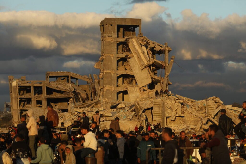 4 Gazans injured in Israeli artillery shelling in new ceasefire violation