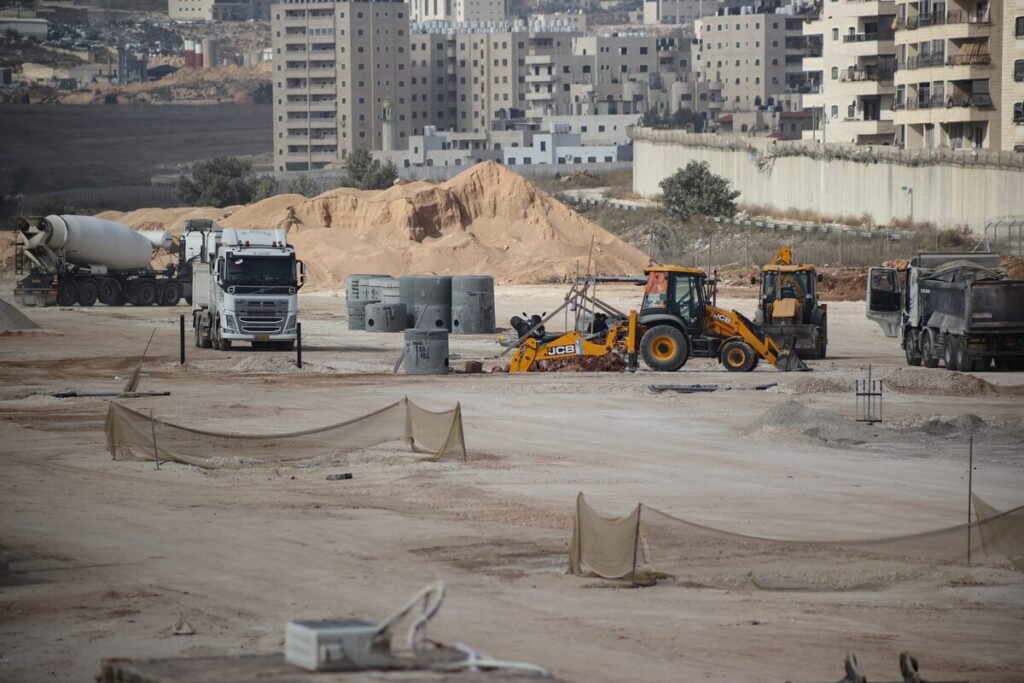 Jerusalem governorate warns over Israeli plan for settlement centre at Qalandiya airport