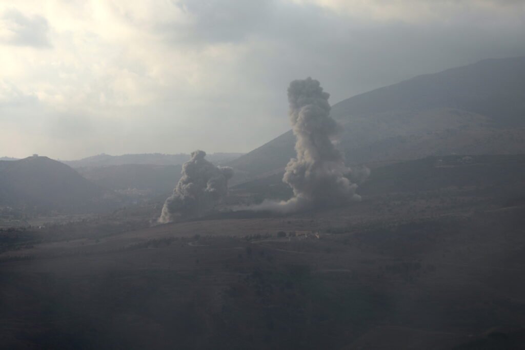 Israeli army crosses Litani River, reaches outskirts of Nabatieh city