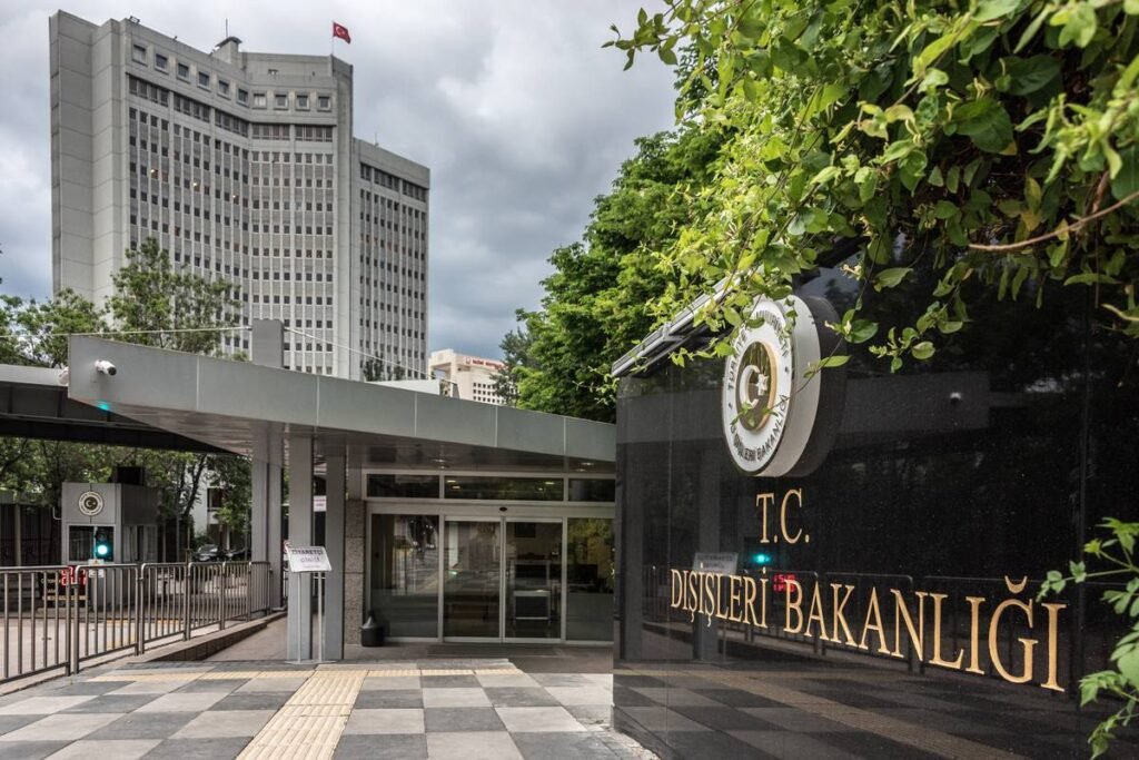 Turkey condemns Israeli strikes in southern Syria, urges international action