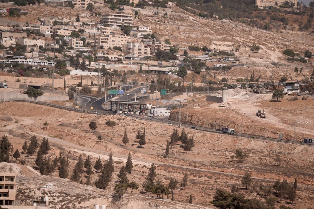 Israel issues tender for illegal E. Jerusalem settlement units in breach of promise, rights groups say
