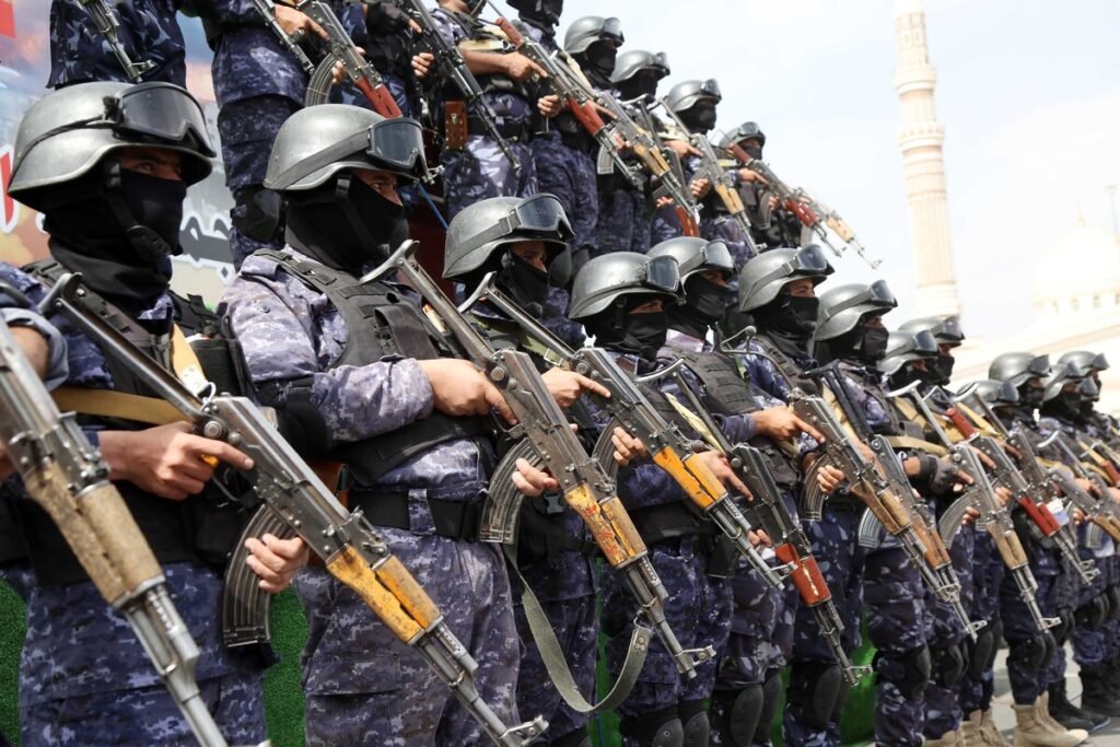 Houthis announce death of 2 officers in clashes with government forces