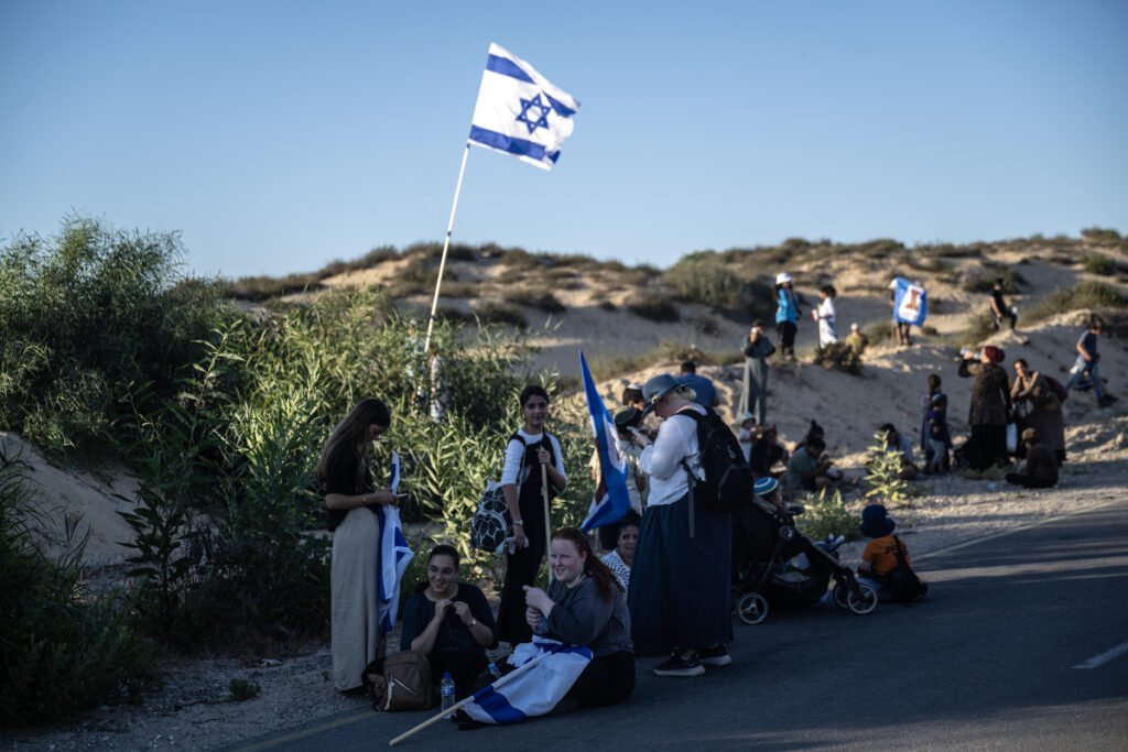 Israeli settlement leaders tour Gaza, call for starvation of Palestinians