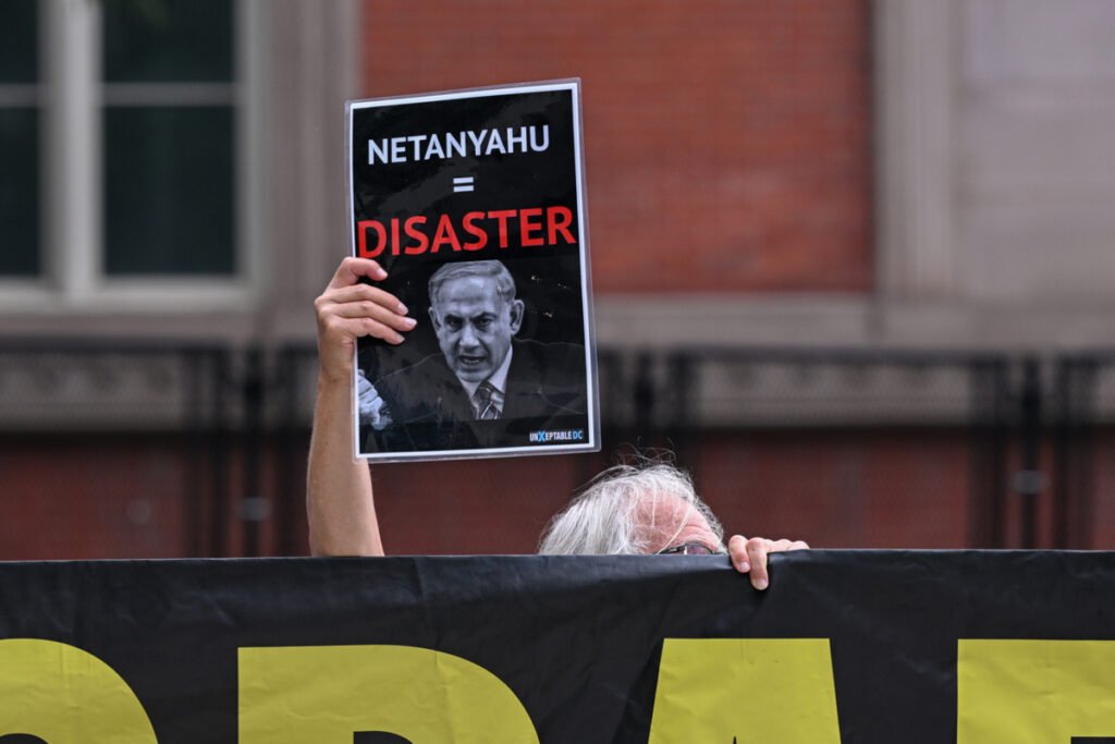 Netanyahu in closed talks: Likud will lose election unless situation changes