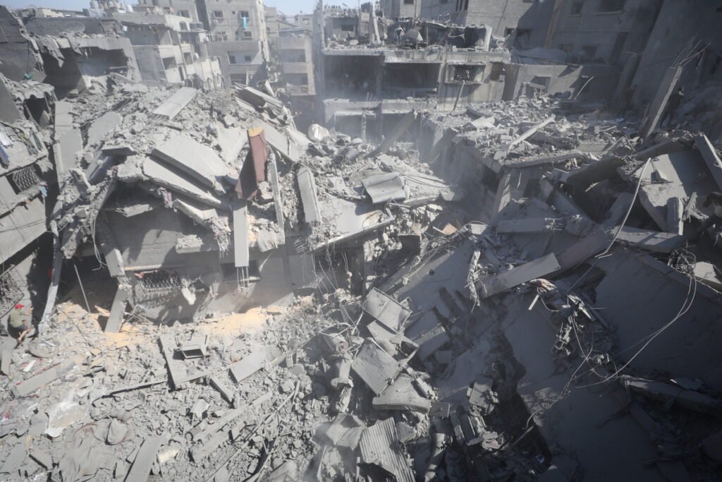 Gaza authorities launch emergency plan to evacuate and demolish 255 unsafe buildings